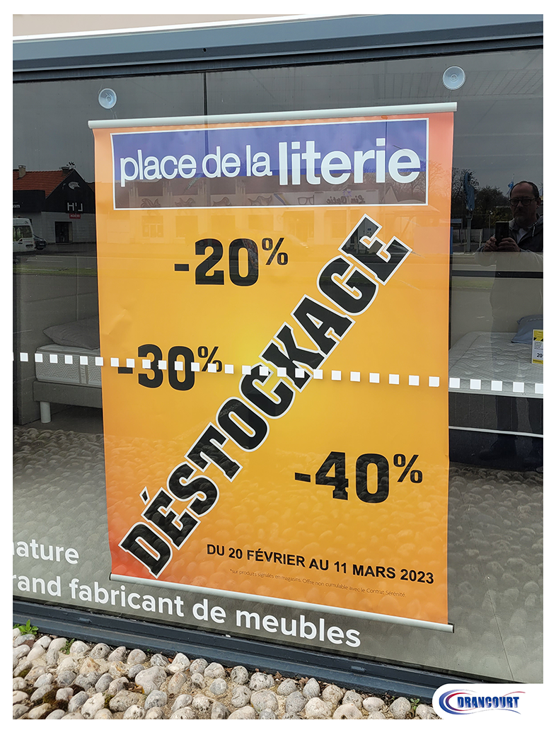 Affiche grand format Destockage Place de la literie